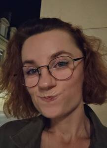 Petite coquine  coquine à plan-cul-poilcourt-sydney
