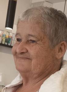 Femme célibataire 60 ans à Saint-Brieuc