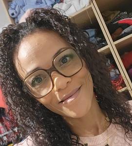 Femme célibataire 48 ans à Neuchatel