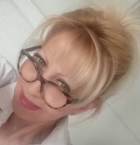 Femme célibataire 49 ans à Puy-en-Velay