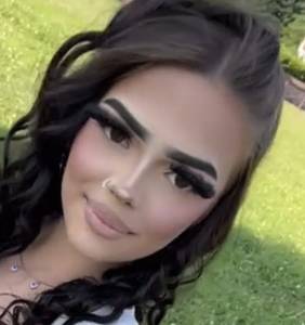 Petite coquine  de 18ans 