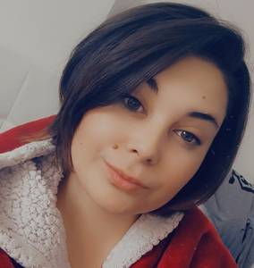 Femme célibataire 27 ans à Perigneux