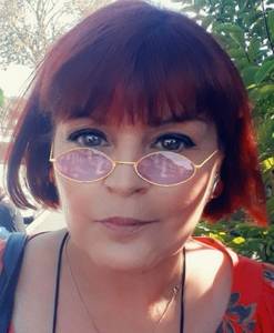 Femme célibataire 60 ans à Toulon