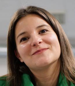 Femme célibataire 33 ans à Evry