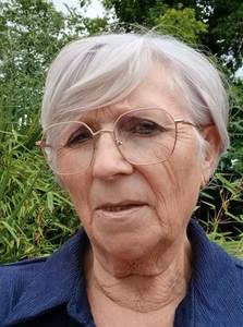 Femme célibataire 67 ans à Rennes