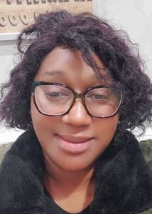 Femme célibataire 35 ans à Paris-8e