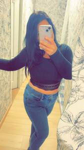 Petite coquine   de plan-cul-les-mottes