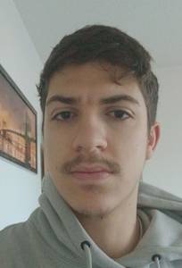 Tu veux prendre contact? célibataire 20 ans