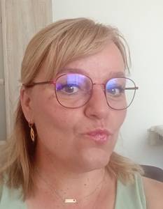 Plan cul rapide avec femme brune coquine 