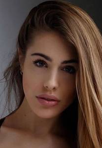 Femme célibataire 32 ans à Dijon