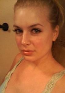 Femme célibataire 28 ans à Caen