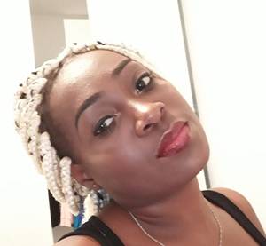 Farelle, femme coquine de 29 ans - Charente