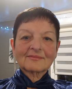 Femme célibataire 62 ans à Mouscron