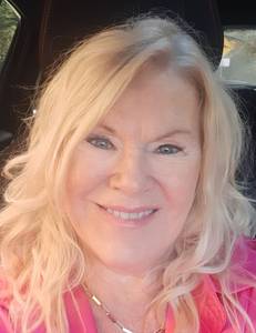 Femme célibataire 68 ans à Terrebonne