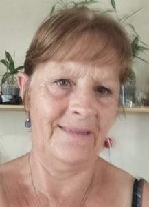 Femme célibataire 68 ans à Nantes