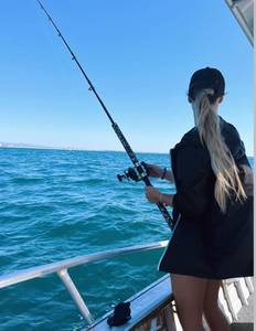 Petite coquine  super chaude à plan-cul-kerleguer