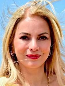 Femme célibataire 37 ans à Laval