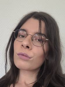 Femme célibataire 27 ans à Nanterre