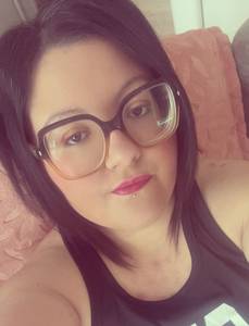 Femme célibataire 32 ans à Versailles