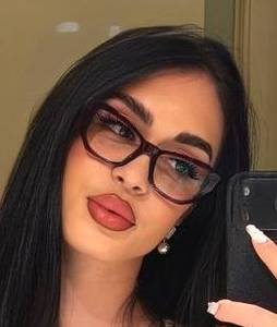 Femme célibataire 23 ans à Monaco