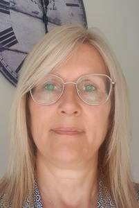 Femme célibataire 35 ans à Paris-10e