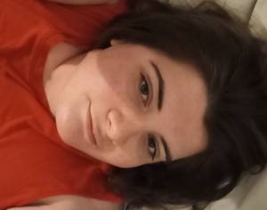 Je suis nouvelle ici
Je suis tr�s timide mais j'ai envie de d�couvrir de nouvelles choses 
�viter de me faire du rentre dedans je d�teste �a