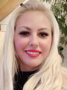 Femme célibataire 38 ans à Nimes