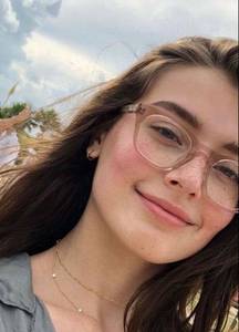 Femme célibataire 21 ans à Paris-12e