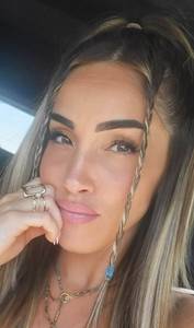 Femme célibataire 35 ans à Perigneux