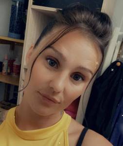 Femme célibataire 32 ans à Poitiers