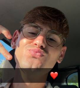 Tu veux prendre contact? célibataire 23 ans