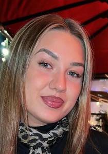 Femme célibataire 24 ans à Paris-11e