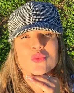 Rita jolie ronde, cherche une rencontre