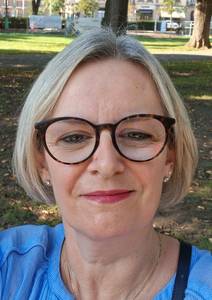 Plan cul avec fille brune super chaude à Strasbourg