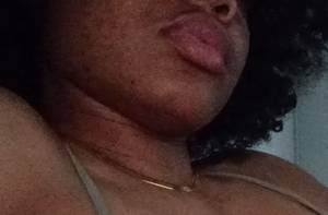 Femme célibataire 28 ans à Evry