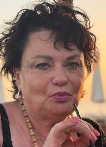 Femme célibataire 61 ans à Aubenas