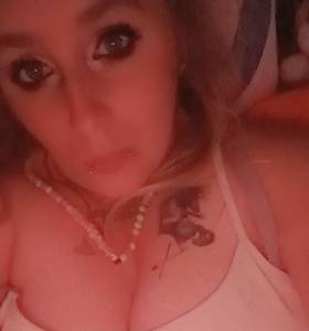 Petite coquine  super chaude 