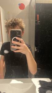 Liam, femme coquine de 18 ans - Lot