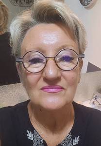 Femme célibataire 62 ans à Lyon