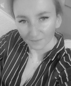 Petite coquine  coquine à plan-cul-mezinville