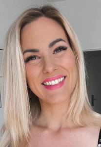 Femme célibataire 37 ans à Caen