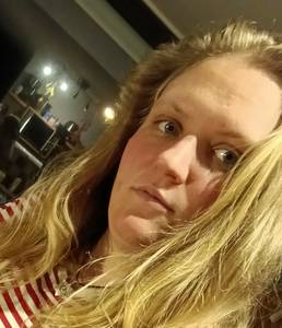 Femme célibataire 22 ans à Privas