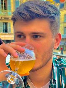 Tu veux prendre contact? célibataire 21 ans