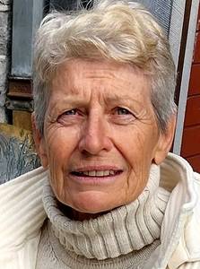 Femme célibataire 69 ans à Nivelles