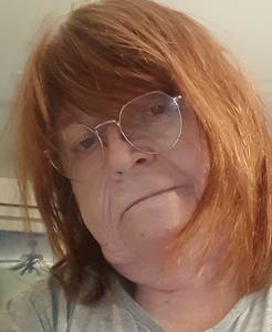 Femme célibataire 66 ans à Rennes