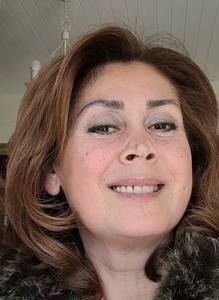 Femme célibataire 56 ans à Paris