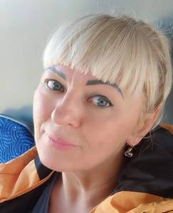 Femme célibataire 46 ans à Versailles