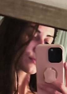 Petite coquine  super chaude à plan-cul-locheres