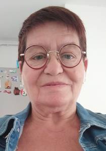 Femme célibataire 68 ans à Orleans