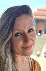 Femme célibataire 31 ans à Paris-7e